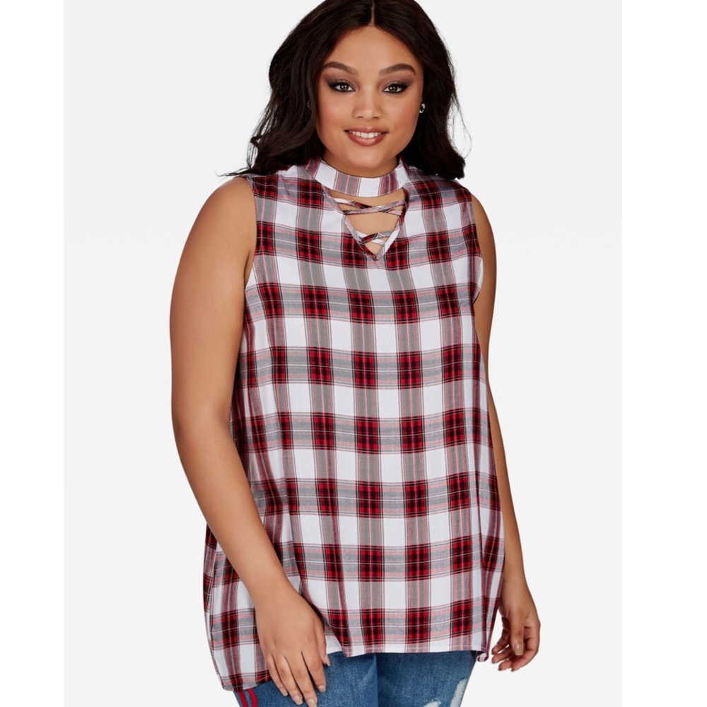 SLEEVELESS PLAID KEYHOLE TOP
